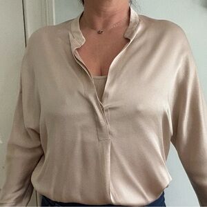 Elegant Vince Cream/Gold silk Women's Top